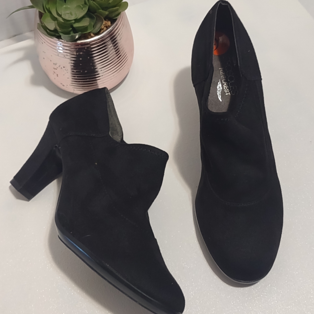 AEROSOLES Black Women's Shoes